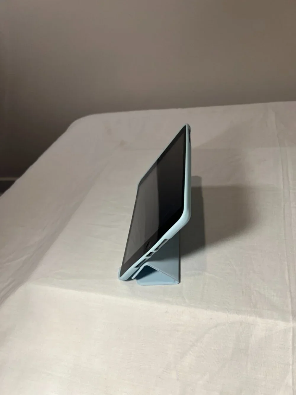 Apple iPad mini 1st Generation 16GB, Wi-Fi, 7.9in